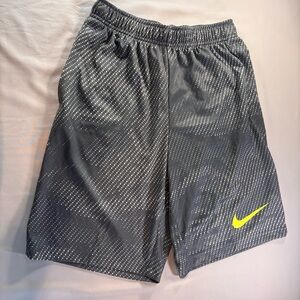 Nike Boy’s XL Gray and Yellow Athletic Shorts NWT